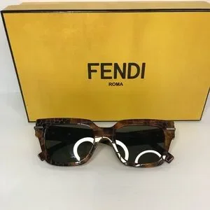 ? - New Authentic FENDI FE40078I 52N Havana Green Sunglasses Fendi | Accessories | New Authentic Fendi Fe4078i 52n Havana  main image 3